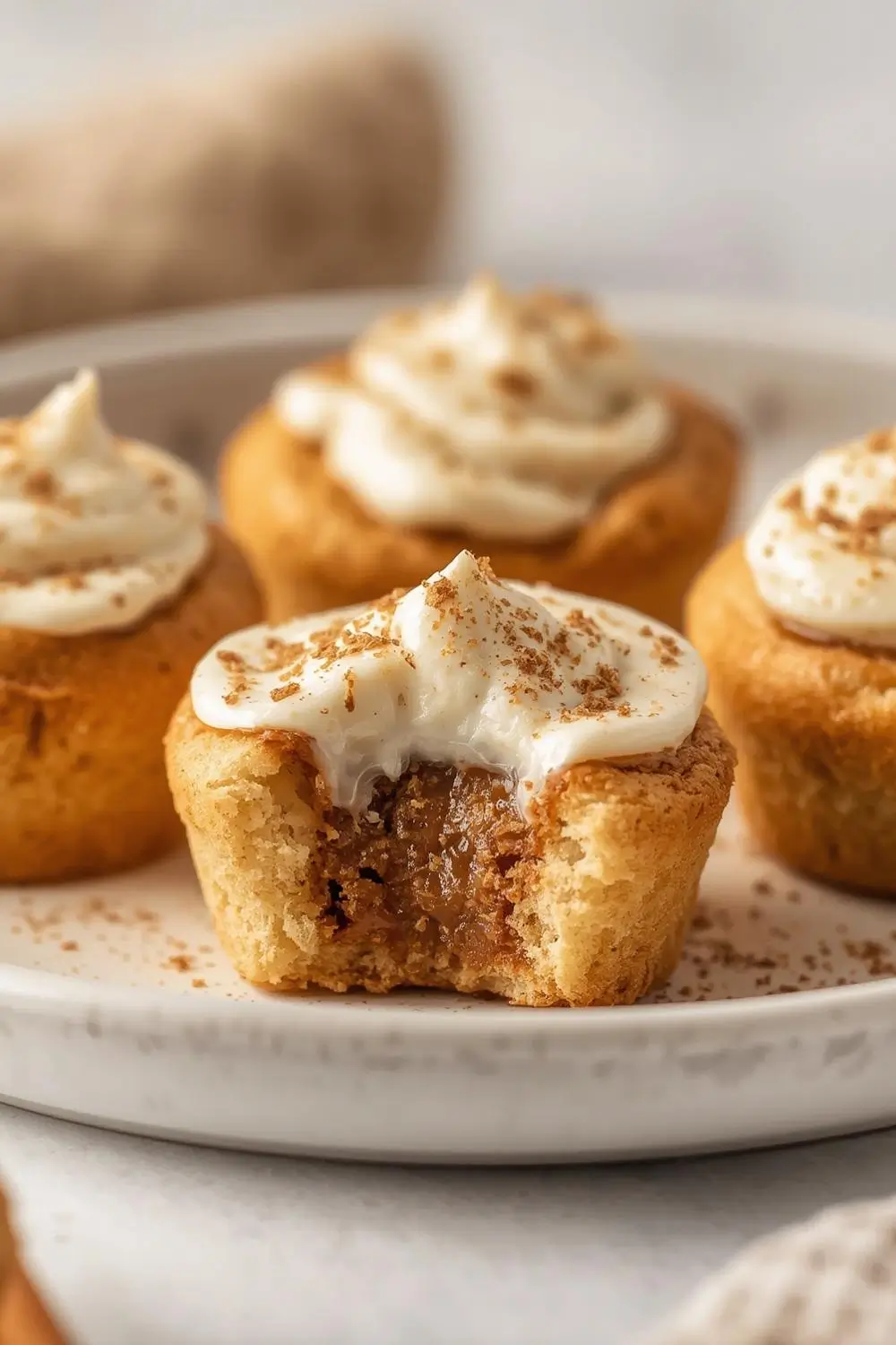 Mini Cinnamon Rolls: Bite-Sized Cinnamon Roll Bliss!